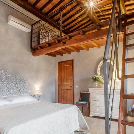 Farm stay Tenuta Guardastelle - And Vineyard San Gimignano